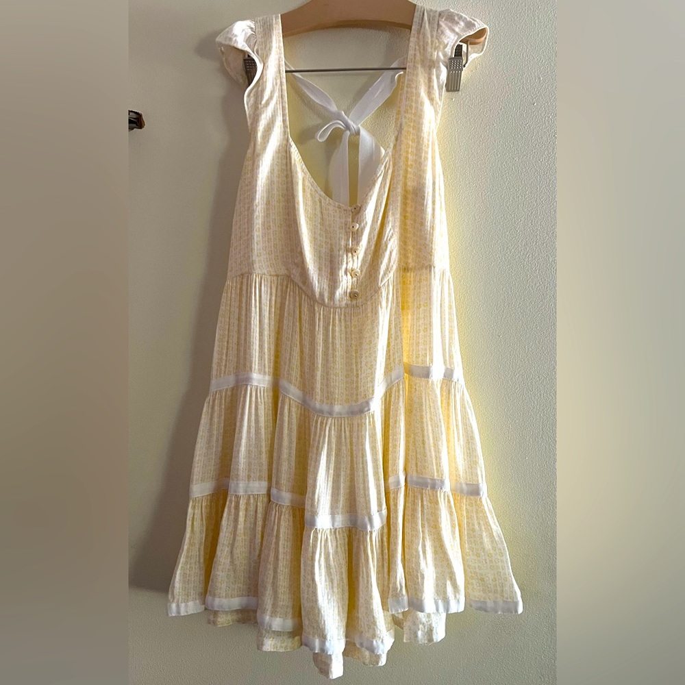 Free people tunic yellow and white Size 4